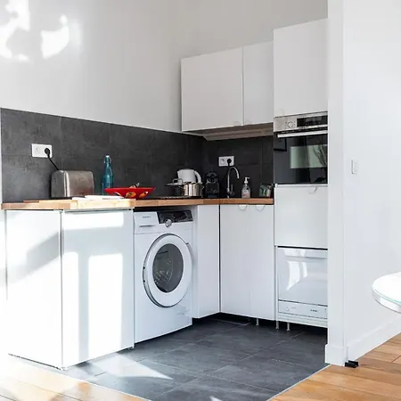 1 Bdr Downtown Near Place Massena * Nice