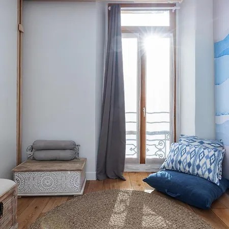 1 Bdr Downtown Near Place Massena Διαμέρισμα *